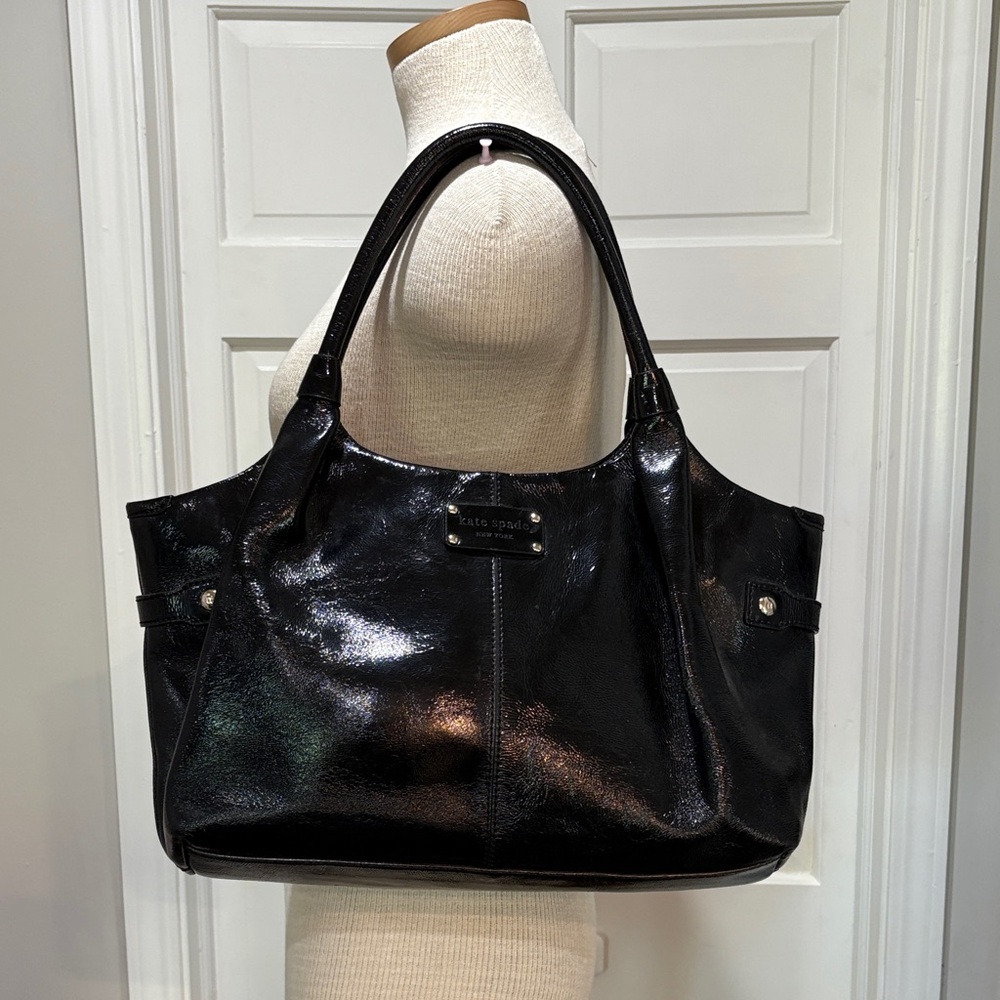 Kate Spade black patten leather purse